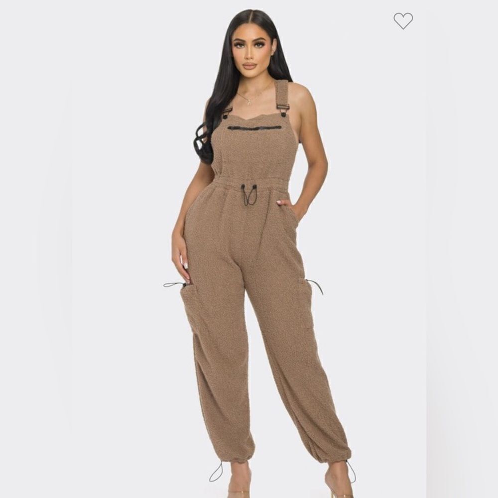 941. TEDDY CAFE JUMPSUIT